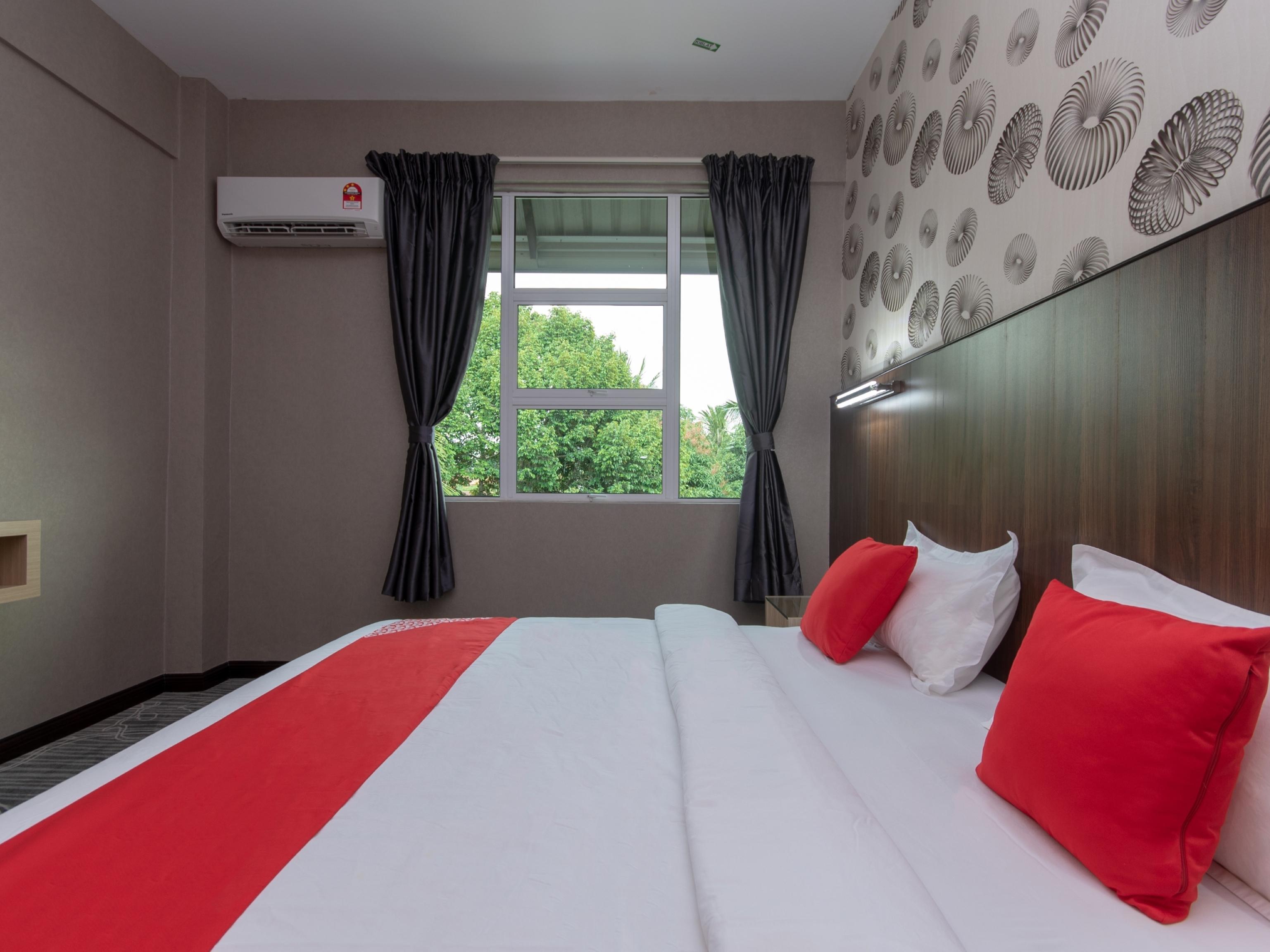 Super Oyo 89375 Regent Hotel Keningau Exterior foto